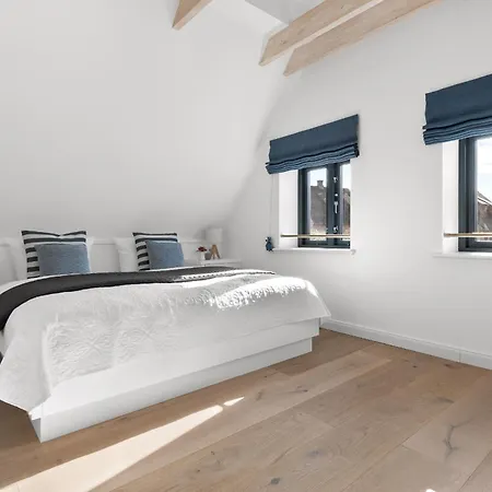 Entdecke Reethueues 28 - Ihr Neues Schleiferienhaus In 別荘 *